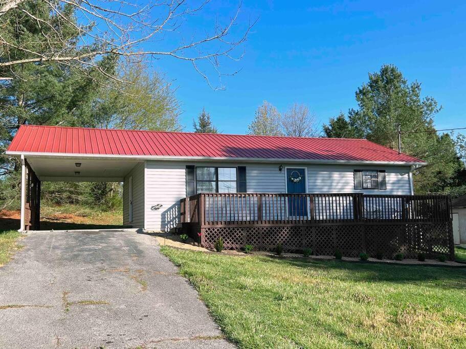 Charming House In Sevierville Family Friendly Quiet Location Close To Wilderness ภายนอก รูปภาพ