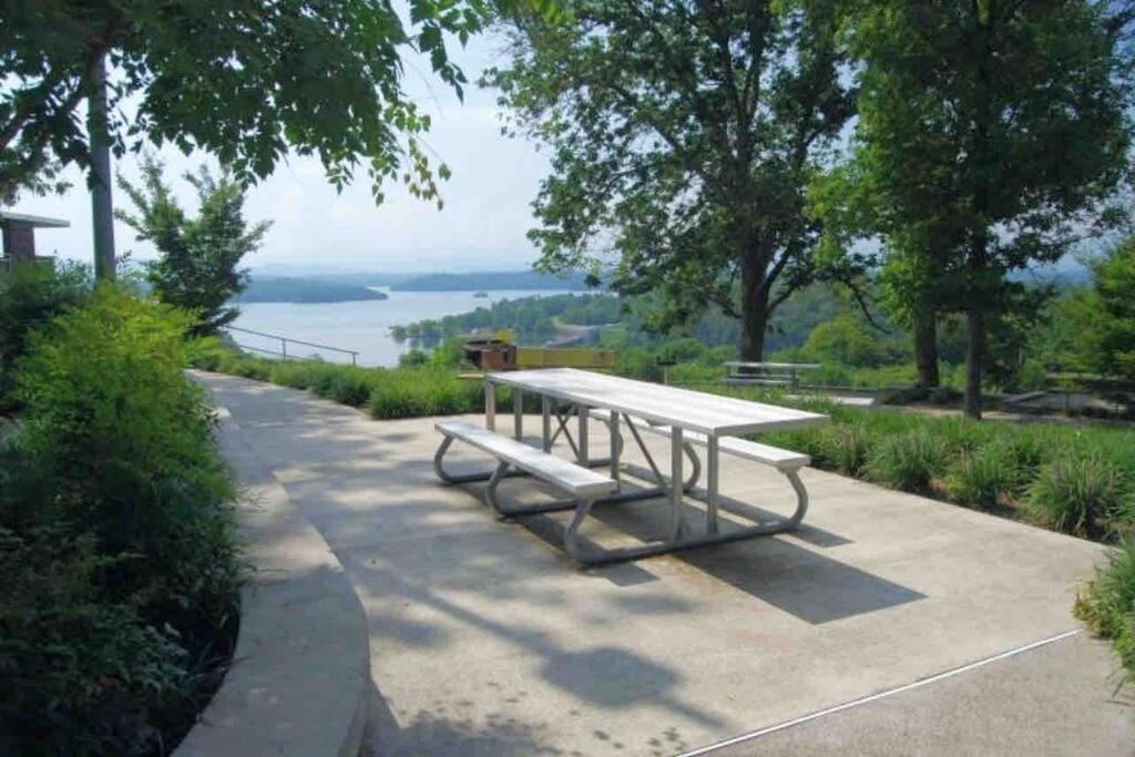 Charming House In Sevierville Family Friendly Quiet Location Close To Wilderness ภายนอก รูปภาพ